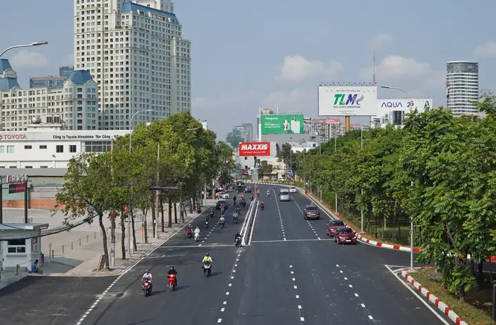 Toyota Nguyen Huu Canh Toyota Nguyen Huu Canh