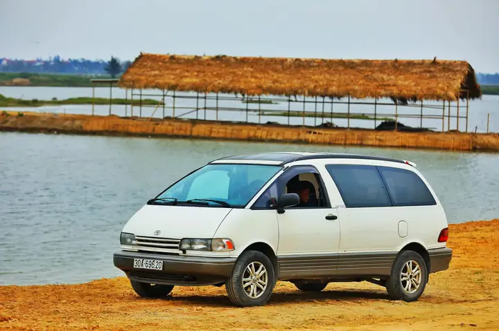 Toyota Previa 1990 Toyota Previa 1990
