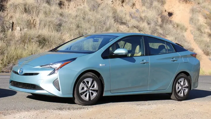 Toyota Prius Hybrid 2016