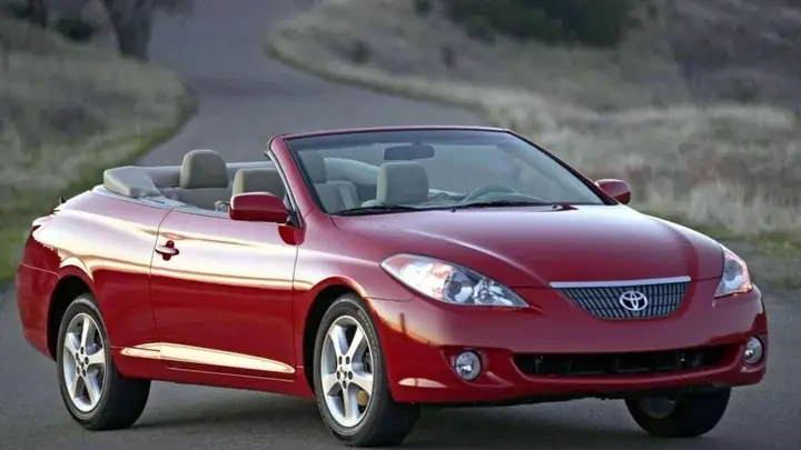 Toyota Solara Giá