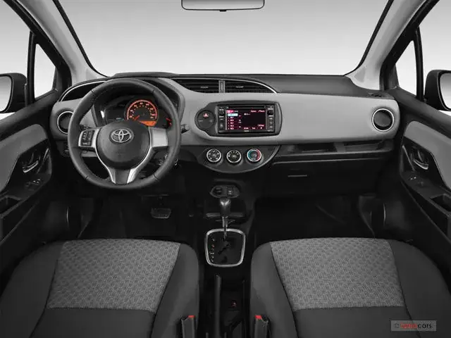Toyota Yaris 2016 Interior