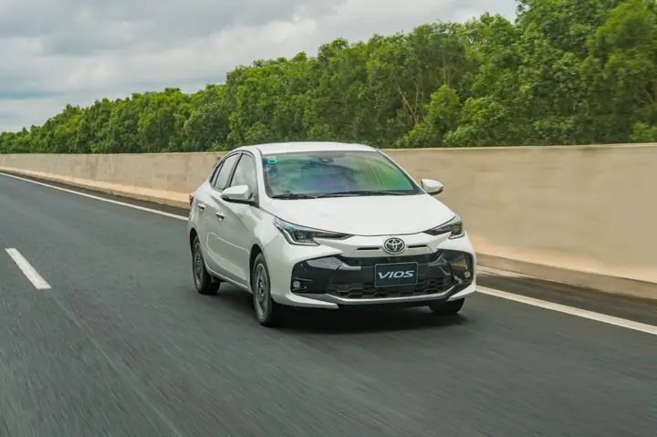 Xe Hay Toyota