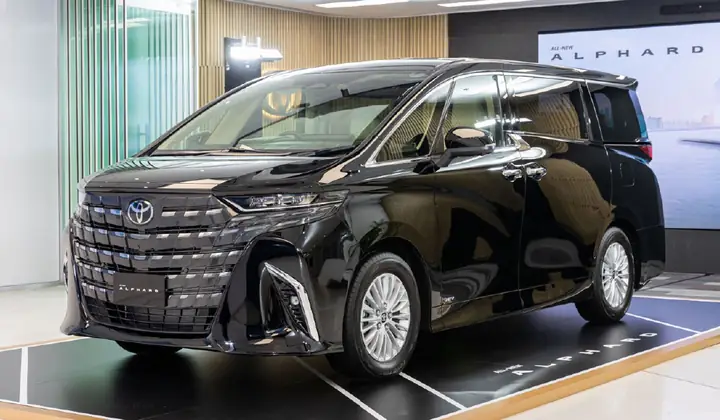 Xe Toyota Alphard 2024