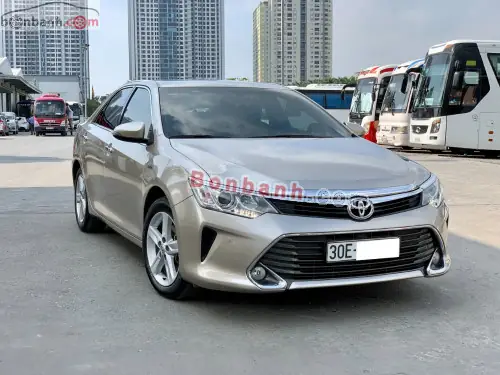 Xe Toyota Camry 2016