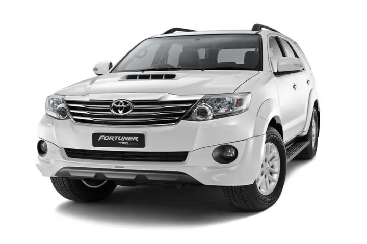 Xe Toyota Fortuner 2014