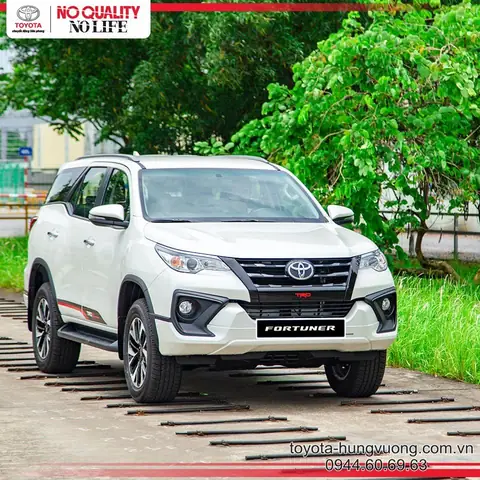 Xe Toyota Fortuner 2019