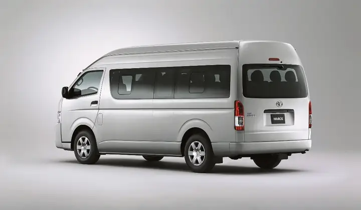 Xe Toyota Hiace 2018