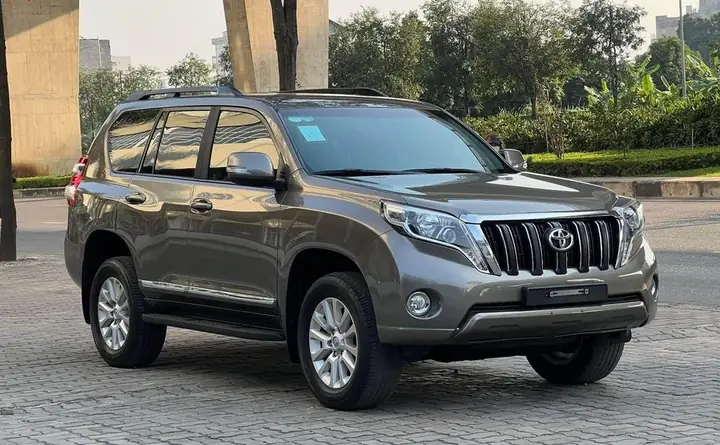 Xe Toyota Prado 2015