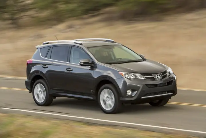 Xe Toyota Rav4 2014