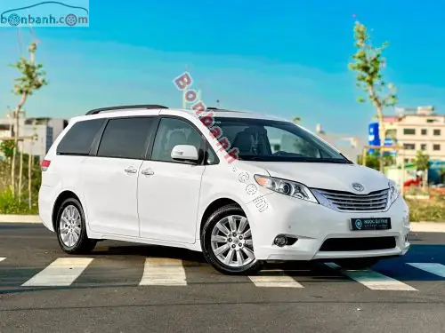 Xe Toyota Sienna 2012