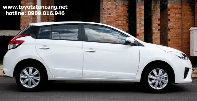 Xe Toyota Yaris 2015